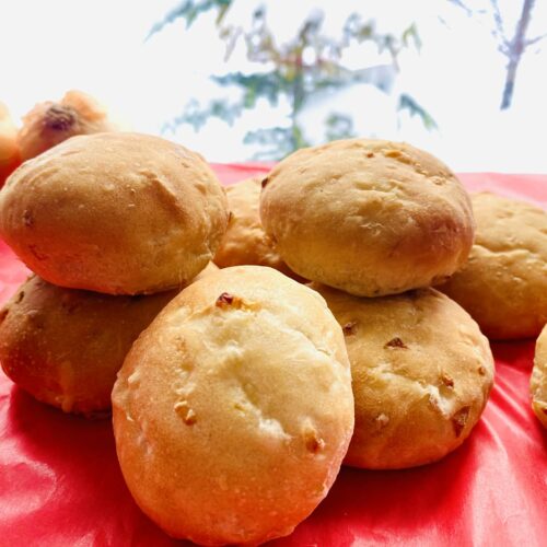 A generic square placeholder image with rounded corners in a figure.